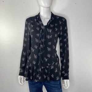 Beautiful women’s 🔥Vince Camuto🔥‎ blouse